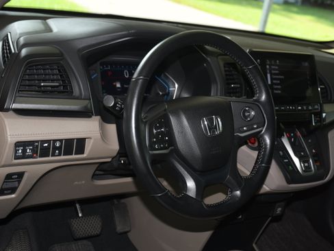 Used 2022 Honda Odyssey EX-L image 9