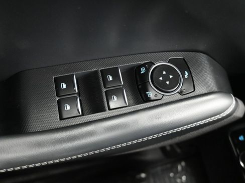 Used 2025 Ford Mustang Mach-E Select image 26