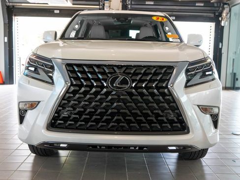 Used 2023 Lexus GX 460 Premium AWD/4WD image 2