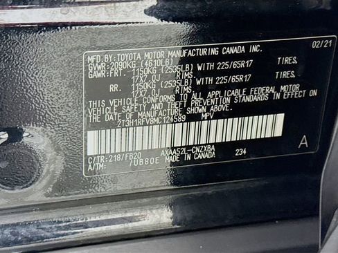 Certified 2021 Toyota RAV4 LE image 31