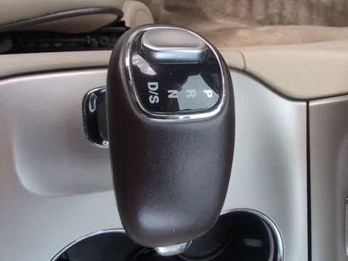 Used 2015 Jeep Grand Cherokee Overland w/ Advanced Technology Group image 25