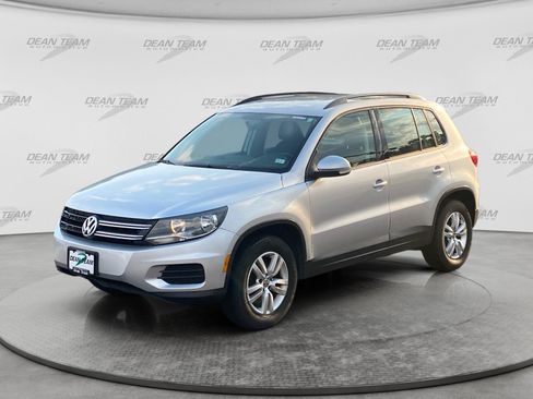 Used 2015 Volkswagen Tiguan S AWD/4WD image 3