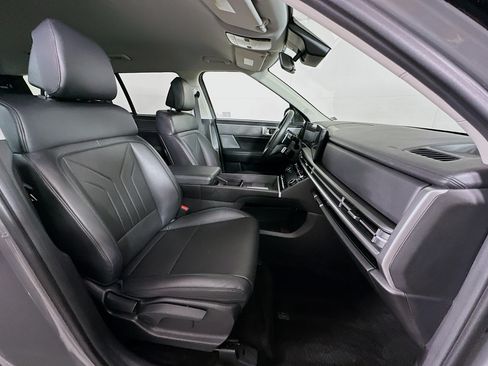 Used 2025 Hyundai Santa Fe SEL FWD image 31