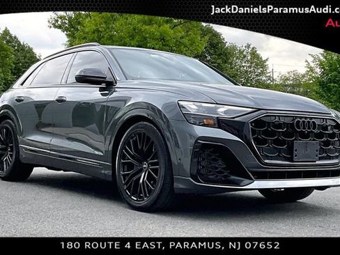 Used 2024 Audi SQ8 Prestige w/ Prestige Package AWD/4WD image 9
