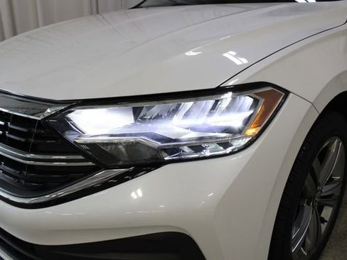 Used 2022 Volkswagen Jetta SE FWD image 34