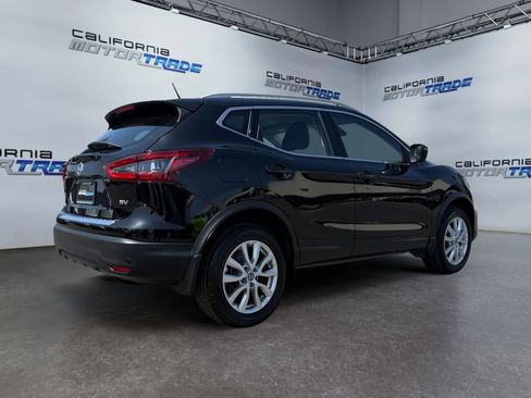 Used 2022 Nissan Rogue Sport SV image 5