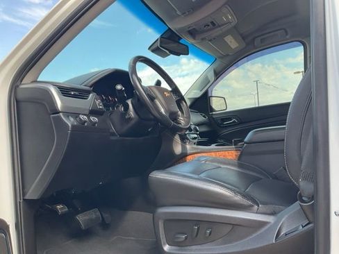 Used 2019 Chevrolet Tahoe Premier image 2