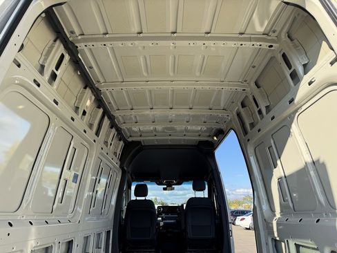 New 2026 Mercedes-Benz Sprinter 2500 image 18