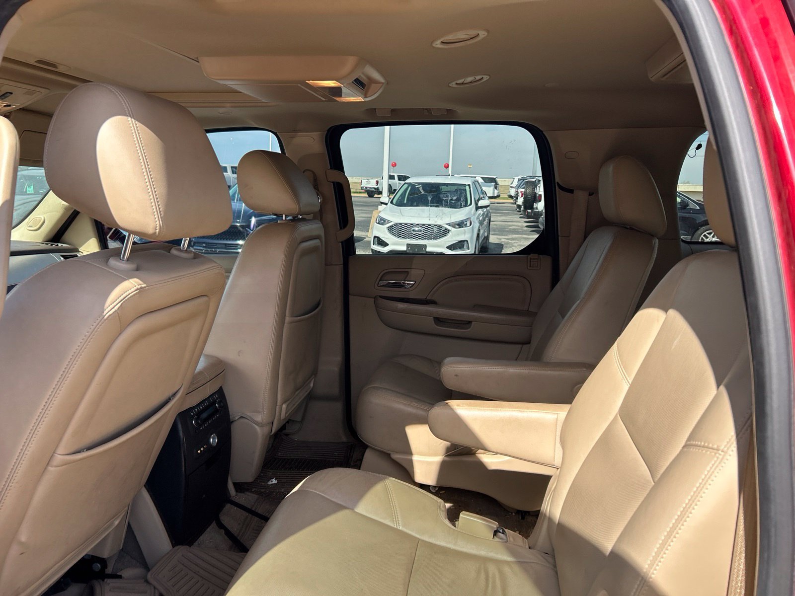 Used 2014 Cadillac Escalade ESV Premium AWD/4WD image 7