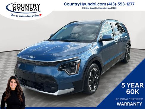 Used 2023 Kia Niro Wave w/ Wave Preserve Package FWD image 1