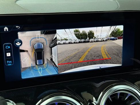New 2026 Mercedes-Benz GLB 250 image 5