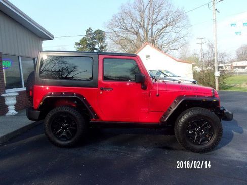 Used 2016 Jeep Wrangler Sport image 4