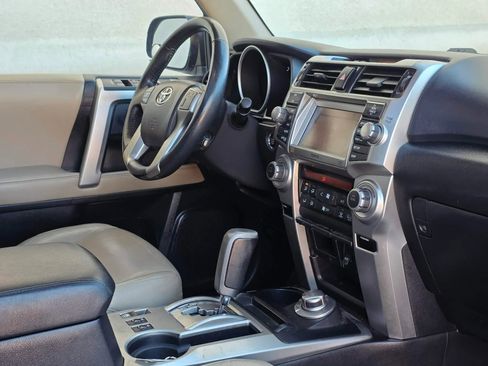 Used 2010 Toyota 4Runner Limited image 19