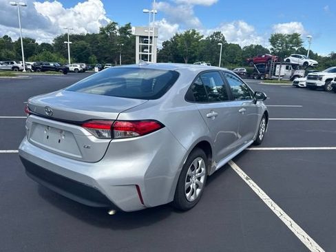 Used 2024 Toyota Corolla LE FWD image 4