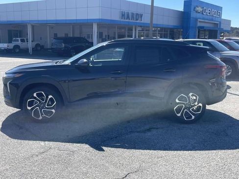 New 2026 Chevrolet Trax RS w/ Driver Confidence Package image 6