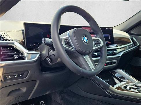 Used 2025 BMW X6 xDrive40i w/ Premium Package AWD/4WD image 10