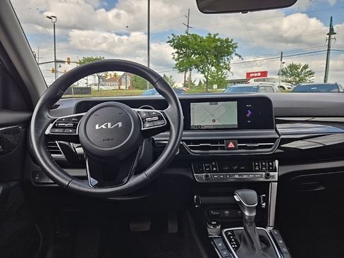 Certified 2024 Kia Seltos S AWD/4WD image 38