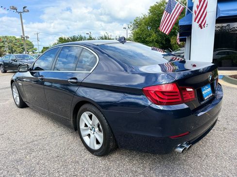 Used 2011 BMW 528i Sedan RWD image 16