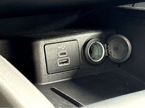 Used 2025 Ford Escape ST-Line FWD image 31
