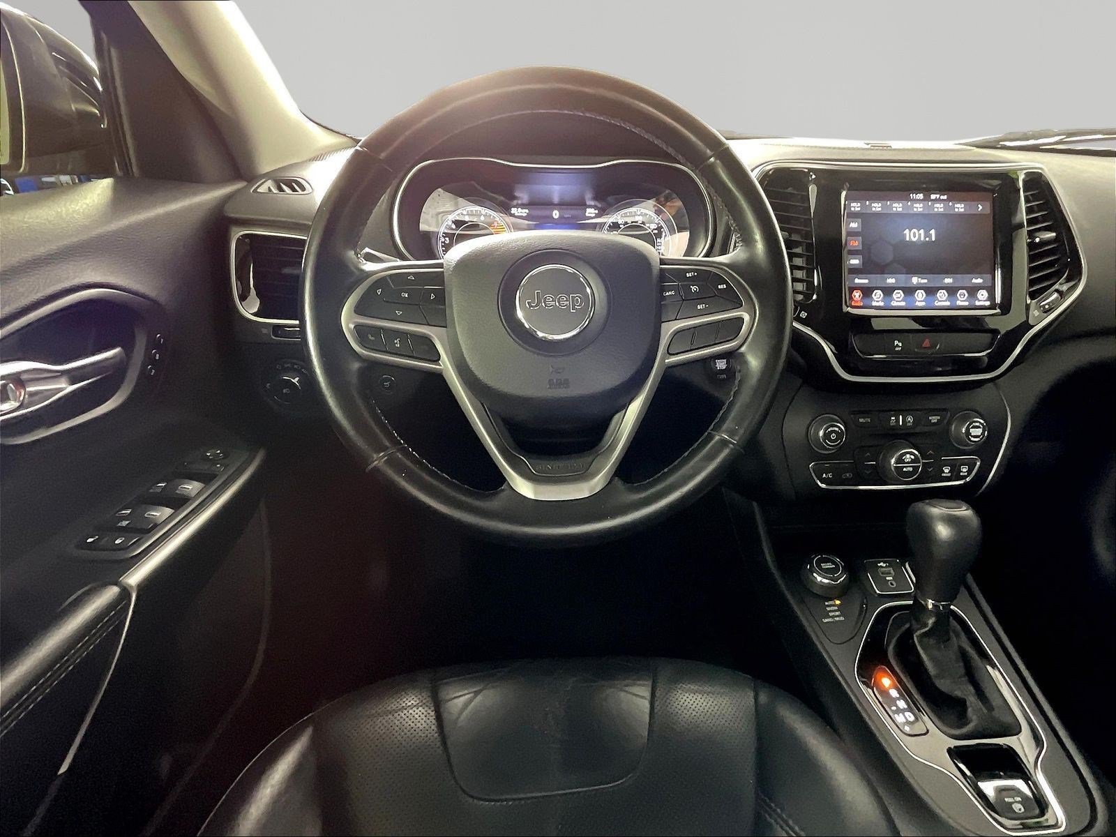 Used 2019 Jeep Cherokee Limited AWD/4WD image 8