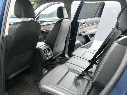 Used 2023 Volkswagen Atlas SE AWD/4WD image 12