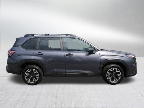Certified 2025 Subaru Forester Premium AWD/4WD image 8
