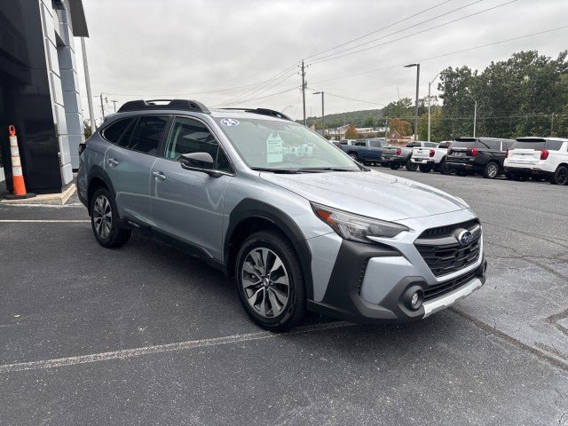 Certified 2024 Subaru Outback Limited AWD/4WD image 4