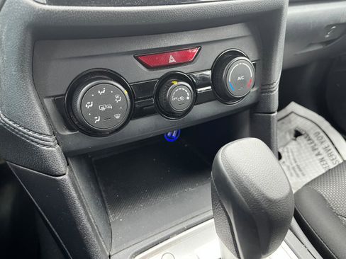 Used 2018 Subaru Impreza 2.0i Premium image 17