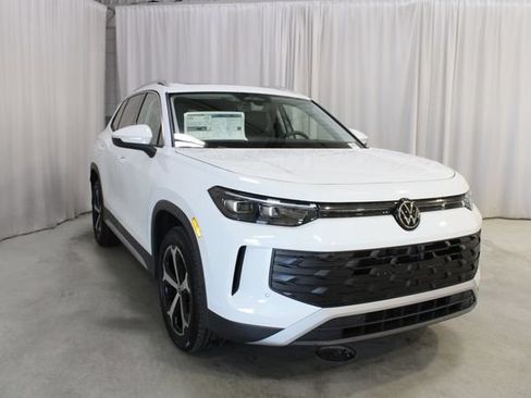 New 2026 Volkswagen Tiguan SE AWD/4WD image 37