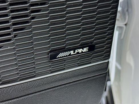 Used 2023 Jeep Grand Cherokee 4WD 4xe image 4