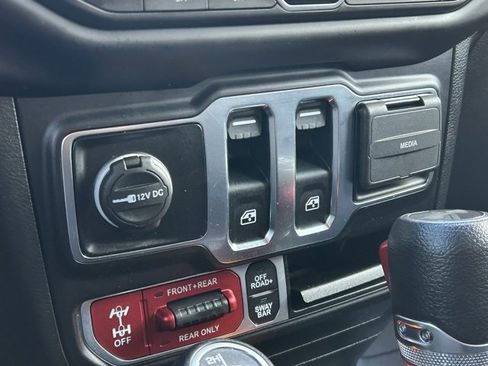 Used 2022 Jeep Wrangler Rubicon image 35