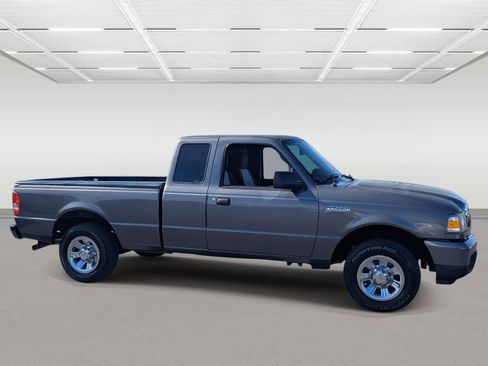 Used 2011 Ford Ranger XLT image 7