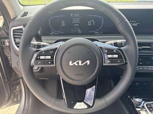 New 2026 Kia Seltos S FWD image 23