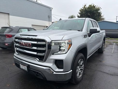 Used 2021 GMC Sierra 1500 SLE w/ X31 Off-Road Package image 3