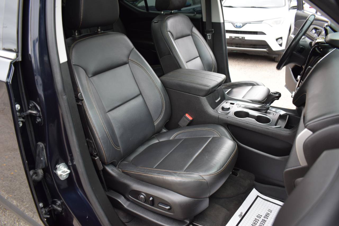 Used 2020 Chevrolet Traverse LT w/ LT Premium Package FWD image 38