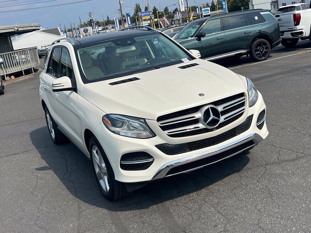 Used 2018 Mercedes-Benz GLE 350 4MATIC image 3