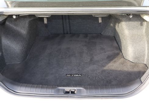 Used 2023 Nissan Altima 2.5 SV image 9