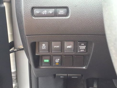 Used 2016 Nissan Rogue SL w/ SL Premium Package FWD image 20