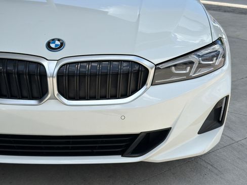 Used 2023 BMW 330e xDrive w/ Premium Package AWD/4WD image 11