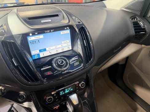 Used 2016 Ford Escape Titanium w/ Canadian Touring Package AWD/4WD image 26