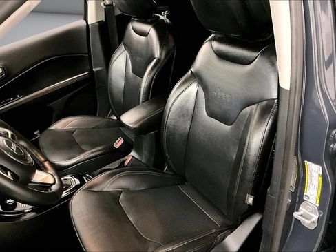 Used 2018 Jeep Compass Limited AWD/4WD image 21