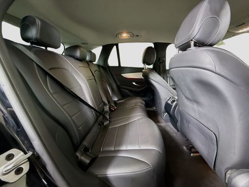Used 2022 Mercedes-Benz GLC 300 w/ Premium Package Lite image 27