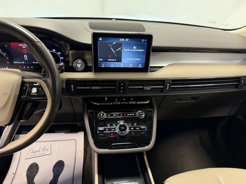 Used 2020 Lincoln Corsair FWD w/ Convenience Package image 4