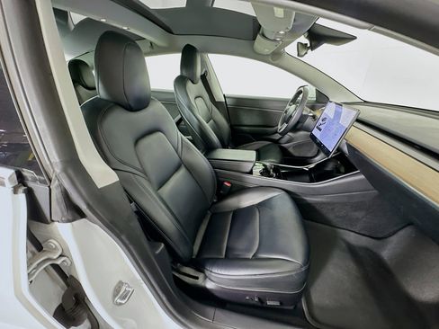 Used 2020 Tesla Model 3 Standard Range Plus image 30