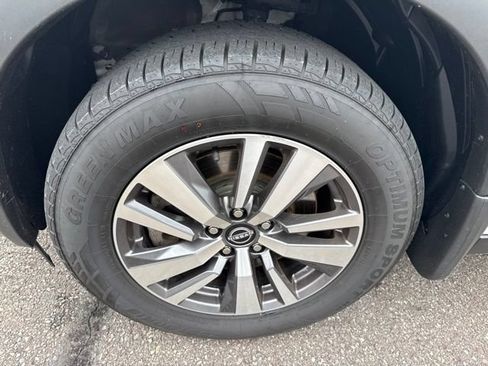 Certified 2023 Nissan Pathfinder SL w/ Lighting Package (N92) AWD/4WD image 41