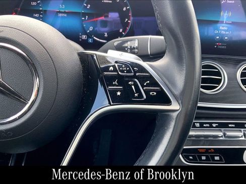 Certified 2022 Mercedes-Benz E 350 4MATIC Sedan image 27