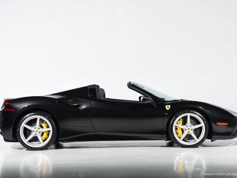 Used 2016 Ferrari 488 Spider RWD image 12