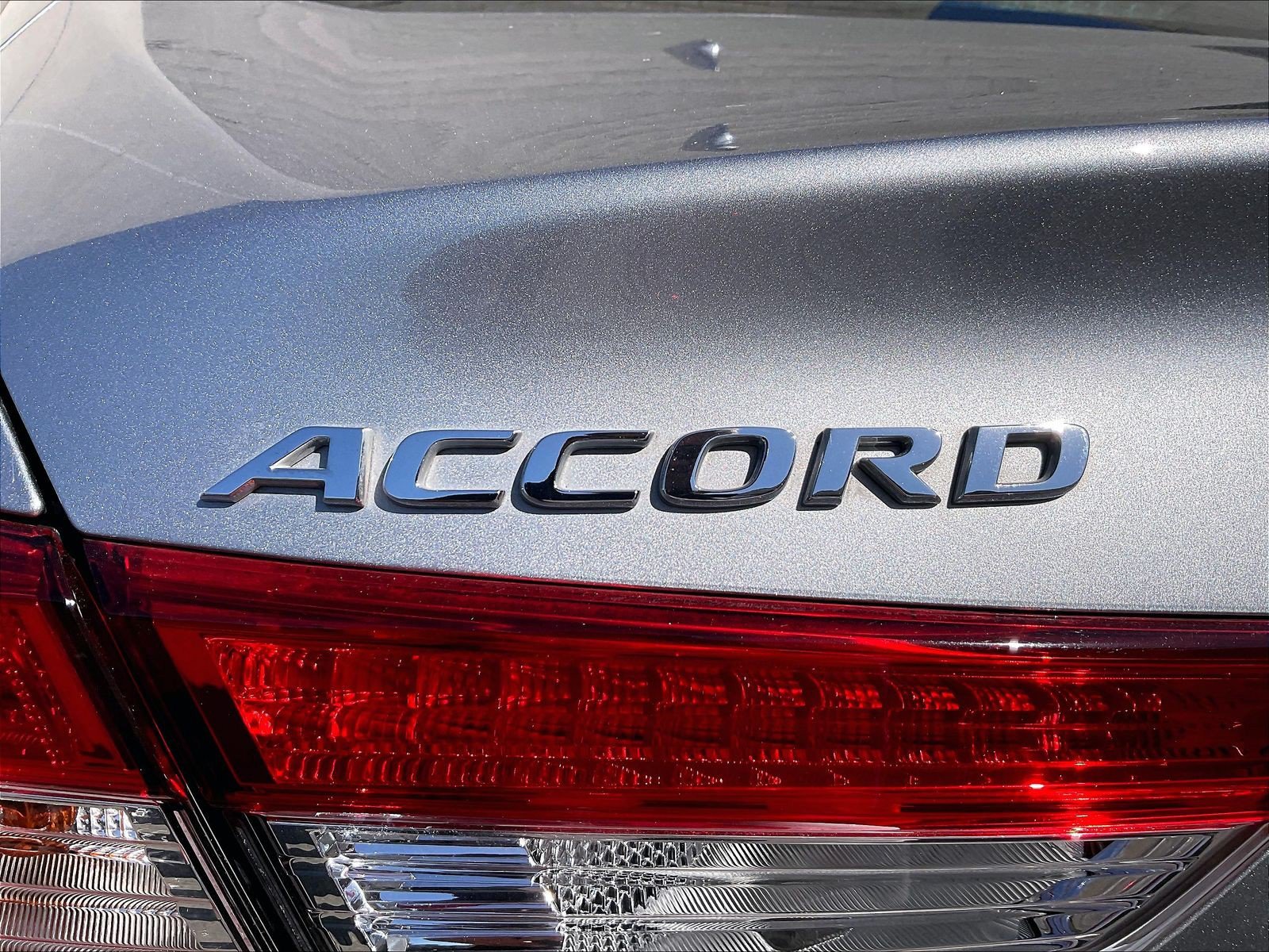 Used 2018 Honda Accord LX image 31