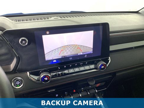 Used 2023 Chevrolet Colorado Z71 w/ Z71 Convenience Package 2 image 5