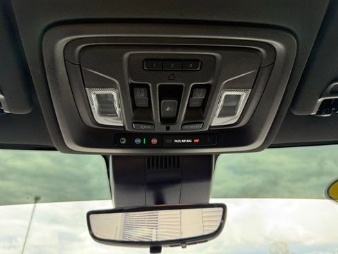 Used 2024 Chevrolet Silverado 2500 High Country w/ High Country Premium Package image 39